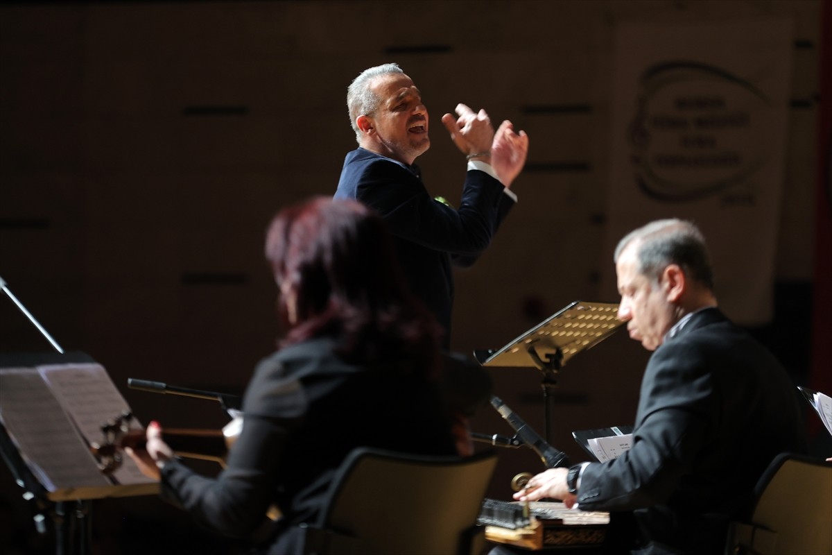 Bursa Otizm Derneği ve Bursa Büyükşehir Belediyesi'nin işbirliğiyle düzenlenen "Otizm Farkındalık...