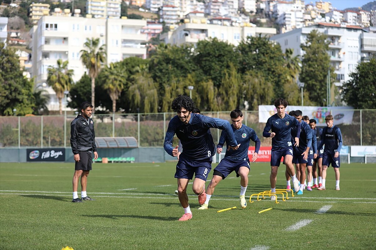 Corendon Alanyaspor, Trendyol Süper Lig'in 25. haftasında 23 Şubat Pazar günü Adana Demirspor ile...