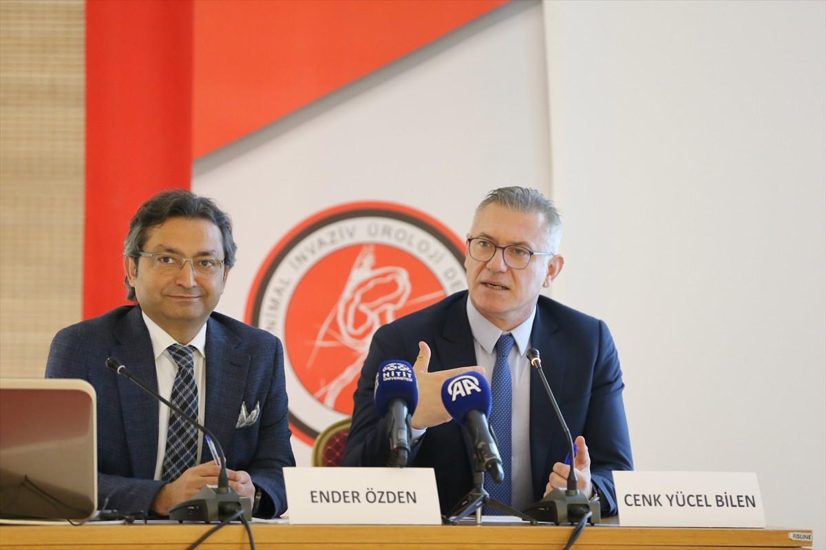 Çorum'da 3. Laparoskopik (Kapalı) Canlı Cerrahi Kursu yapıldı. Hitit Üniversitesi Tıp Fakültesi...