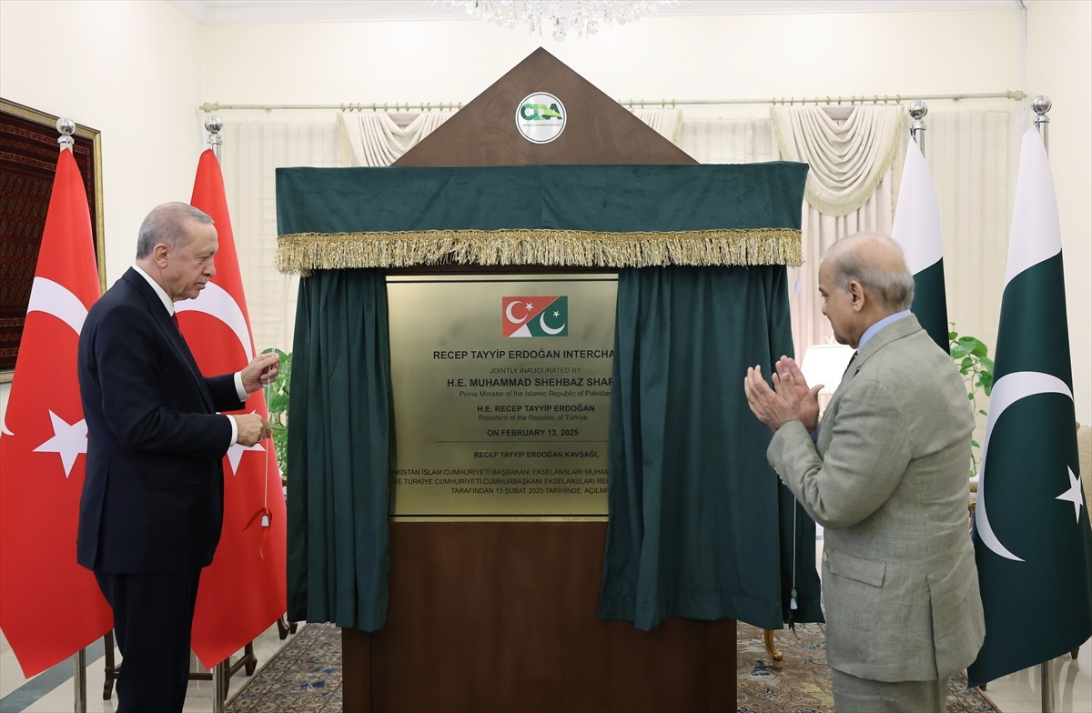 Cumhurbaşkanı Recep Tayyip Erdoğan'ın adının Pakistan'ın başkenti İslamabad'daki F-8 kavşağını da...