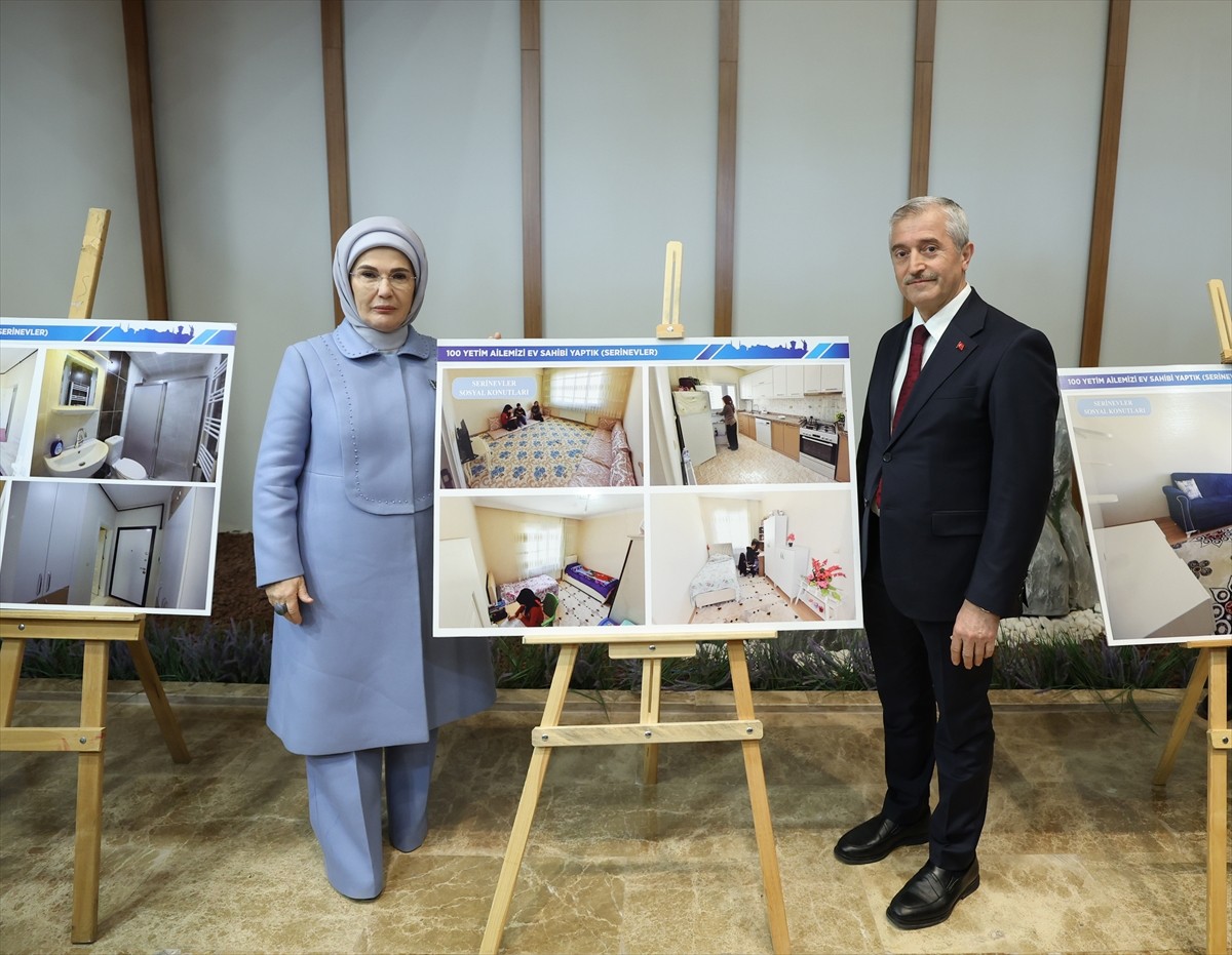 Cumhurbaşkanı Recep Tayyip Erdoğan'ın eşi Emine Erdoğan, Gaziantep'te Şahinbey Millet...