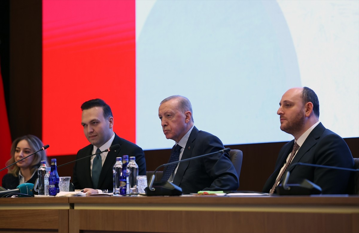 Cumhurbaşkanı ve AK Parti Genel Başkanı Recep Tayyip Erdoğan, partisinin genel merkezinde yapılan...