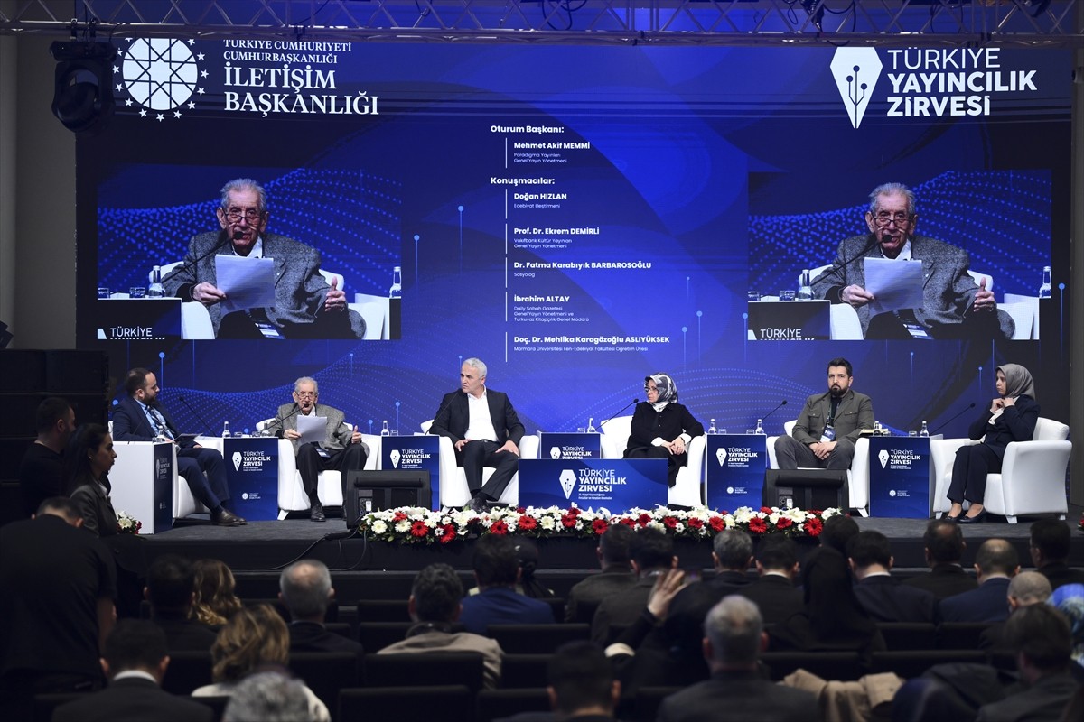 Cumhurbaşkanlığı İletişim Başkanlığı tarafından düzenlenen "Türkiye Yayıncılık Zirvesi: 21. Yüzyıl...