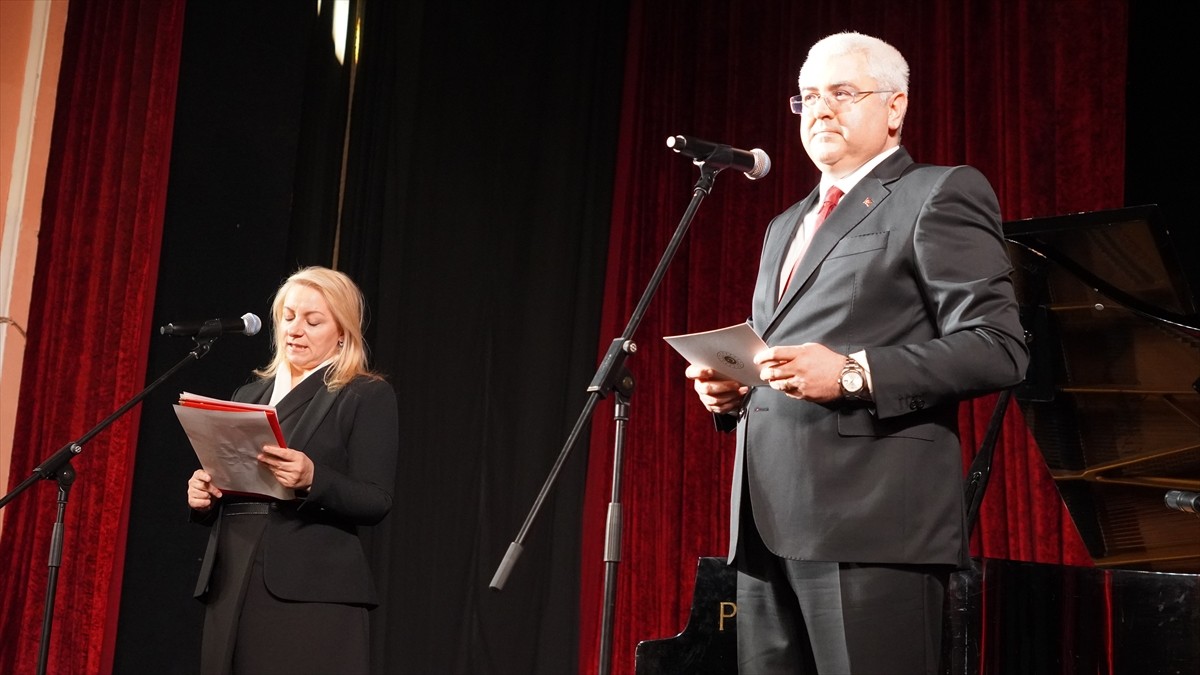 Dünyaca ünlü piyanist ve devlet sanatçısı Gülsin Onay, başkent Sofya’da Türkiye’nin Sofya...
