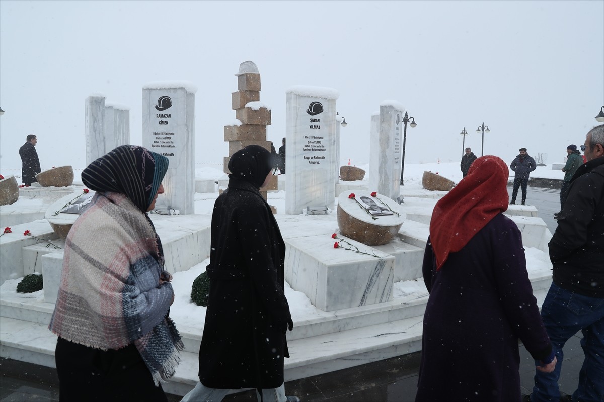 Erzincan'ın İliç ilçesinde geçen yıl 13 Şubat'ta maden sahasında meydana gelen heyelanda hayatını...