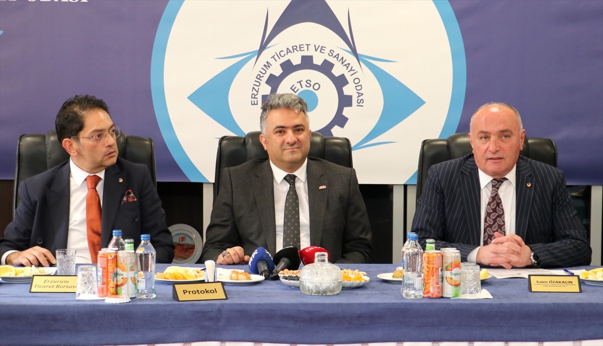 Erzurum'da üretimi yapılan burma bilezik, Türk Patent ve Marka Kurumunca coğrafi işaretle tescil...