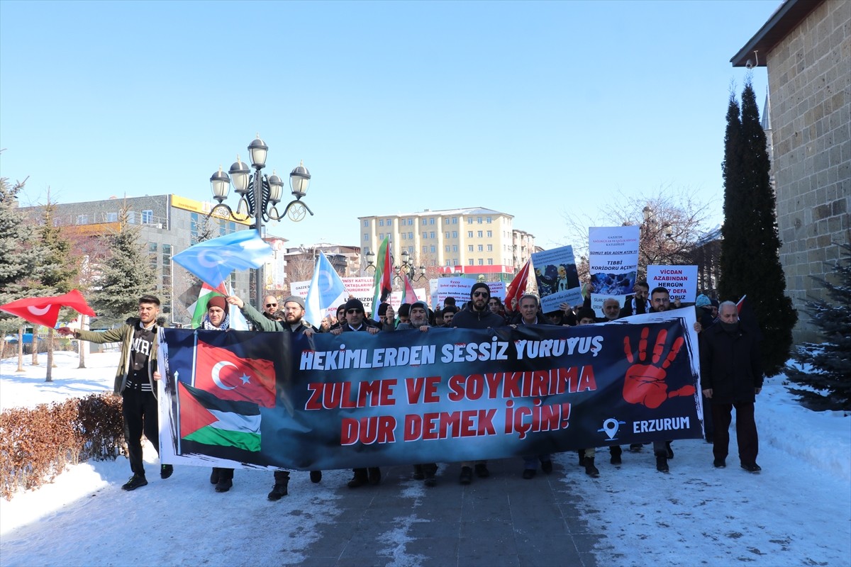 Erzurum Sivil Toplum Platformu (ESTP) ile sağlık çalışanları, İsrail'in Gazze'ye yönelik...
