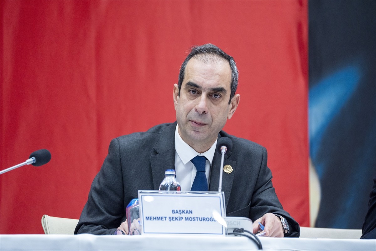 Fenerbahçe Kulübü Yüksek Divan Kurulu (YDK) toplantısı başladı. Kalamış'ta bulunan Fenerbahçe...