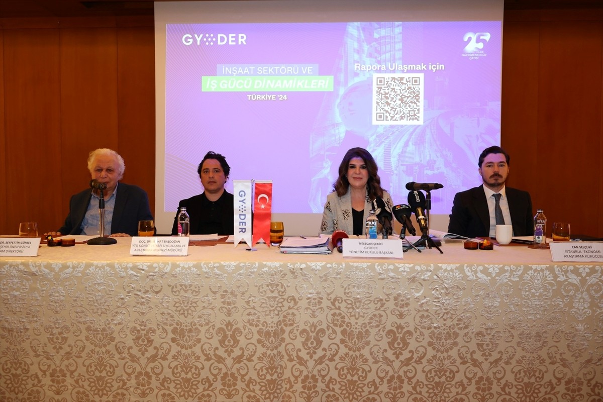 Gayrimenkul Yatırımcıları Derneği Başkanı Neşecan Çekici, GYODER tarafından Bahçeşehir...