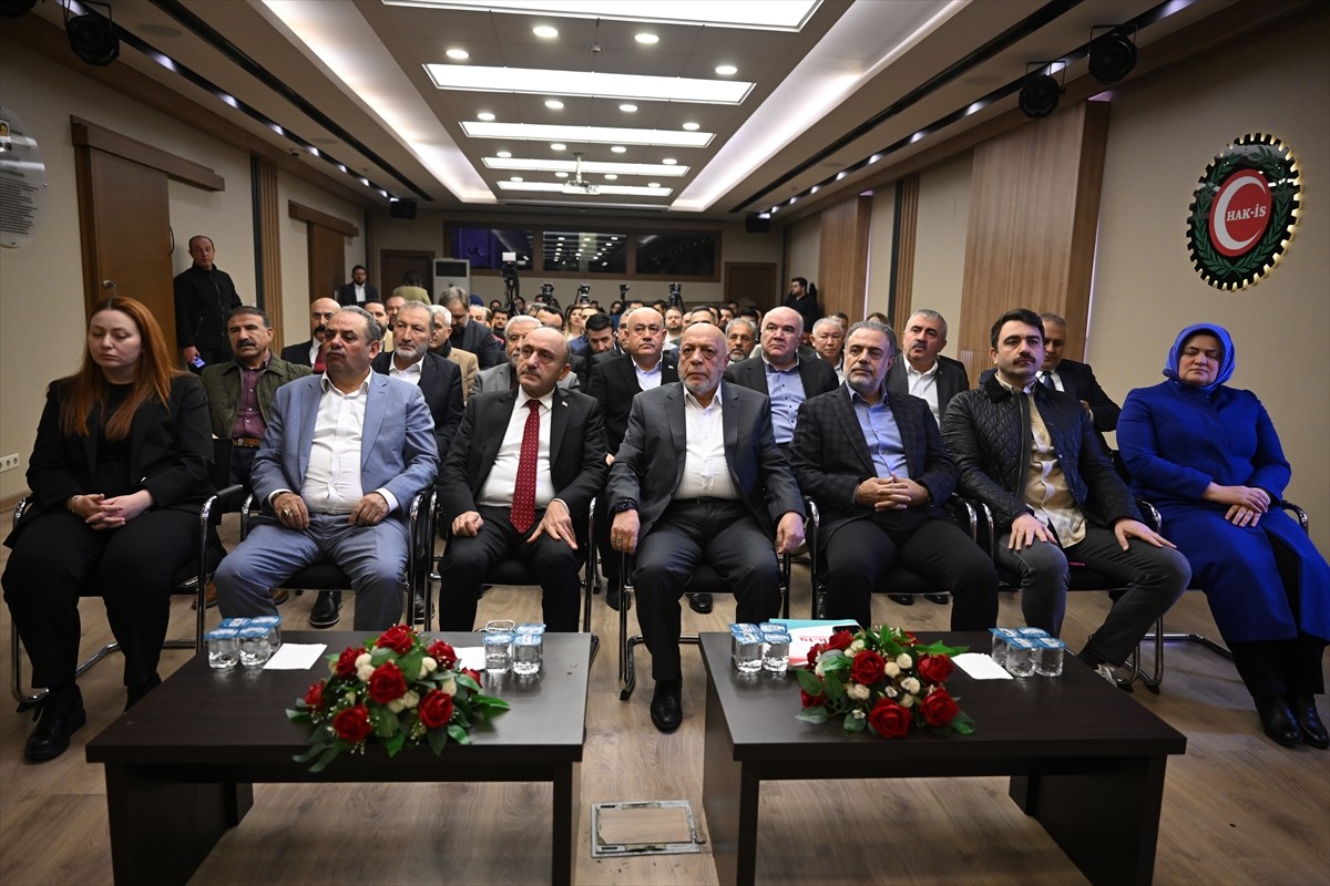 HAK-İŞ Genel Merkezi'nde 28 Şubat darbesinin 28. yıl dönümü dolayısıyla "Sendikacı Gözünden 28...