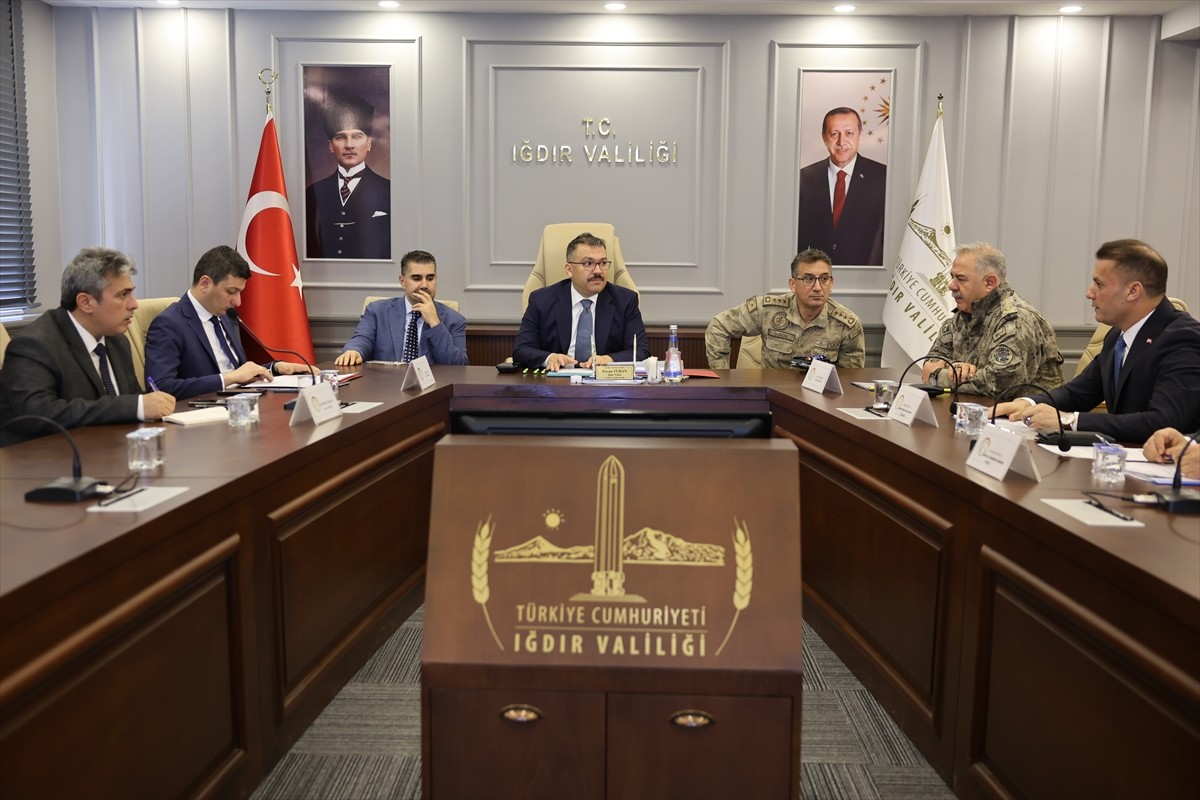 Iğdır Şehit Bülent Aydın Havalimanı'nın, uluslararası giriş-çıkışlara açık daimi hava hudut kapısı...