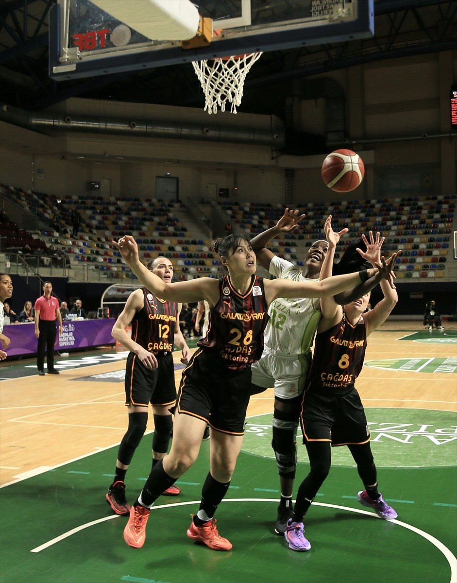 ING Kadınlar Basketbol Süper Ligi'nin 23. haftasında, Danilos Pizza ile Galatasaray Çağdaş...