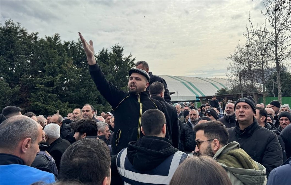 İstanbul Büyükşehir Belediyesi (İBB) Ulaşım Koordinasyon Merkezi (UKOME) toplantısında, minibüs ve...