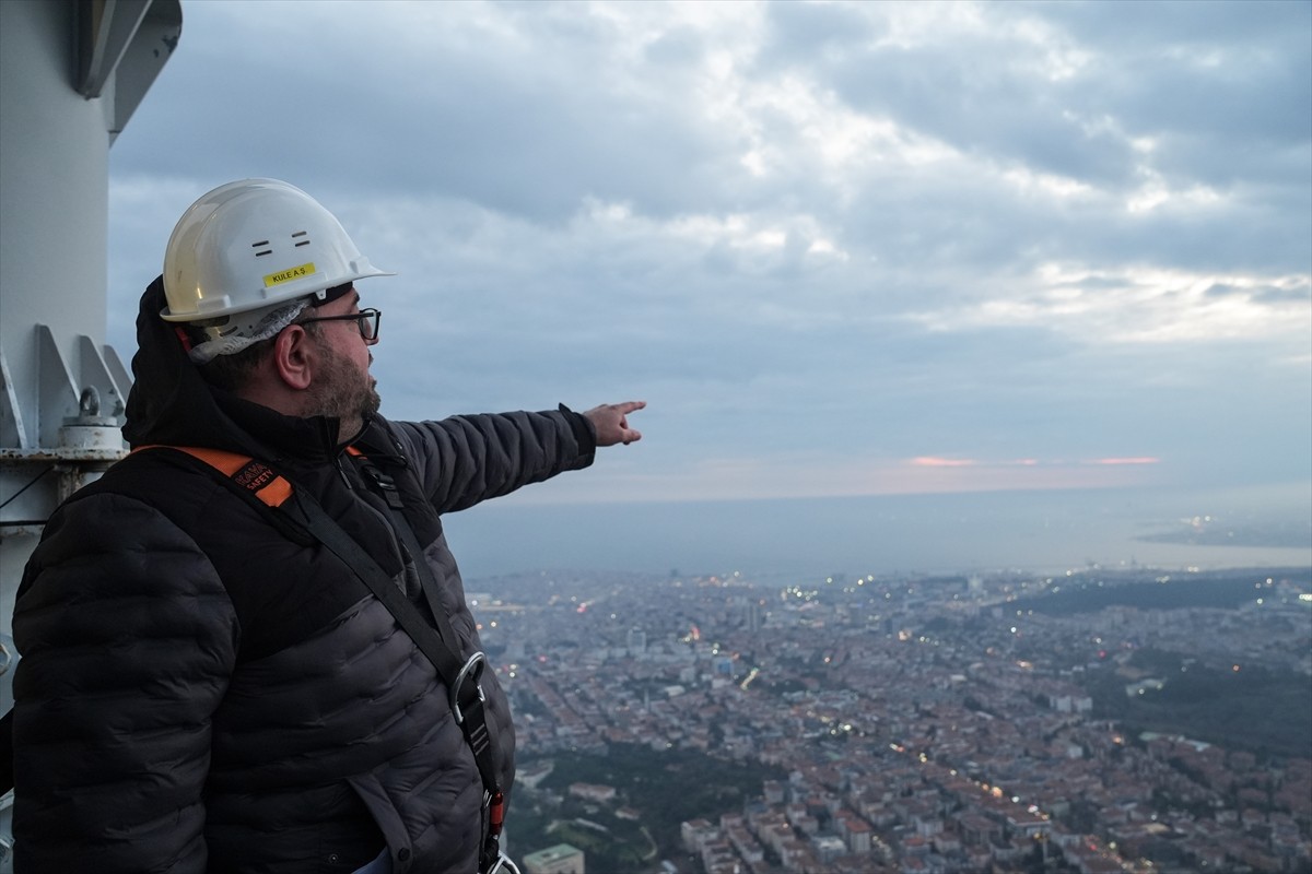 İstanbul İl Müftülüğünce Çamlıca Kulesi'nde ramazan öncesi "Ay'ın görünüm izlencesi" ile ilgili...