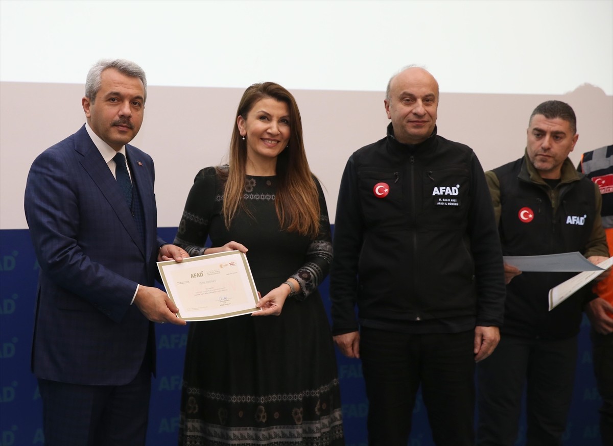 Kahramanmaraş merkezli 6 Şubat 2023'te meydana gelen depremlerin 2. yılı dolayısıyla Rize'de anma...