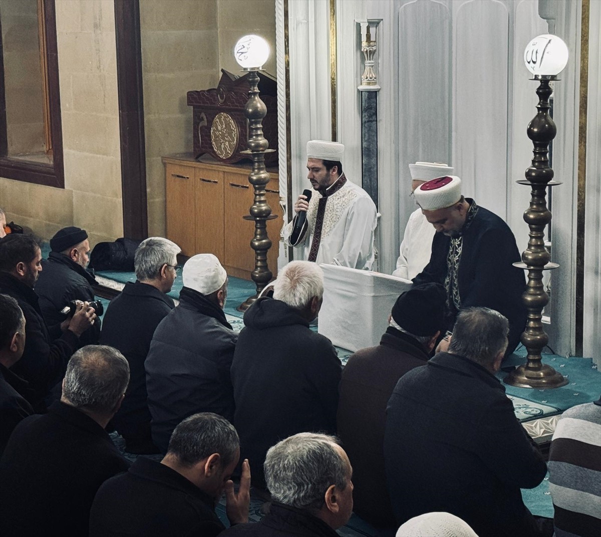 Kahramanmaraş merkezli depremlerden etkilenen Adana'daki camilerde 6 Şubat'ın ikinci yıl dönümü...