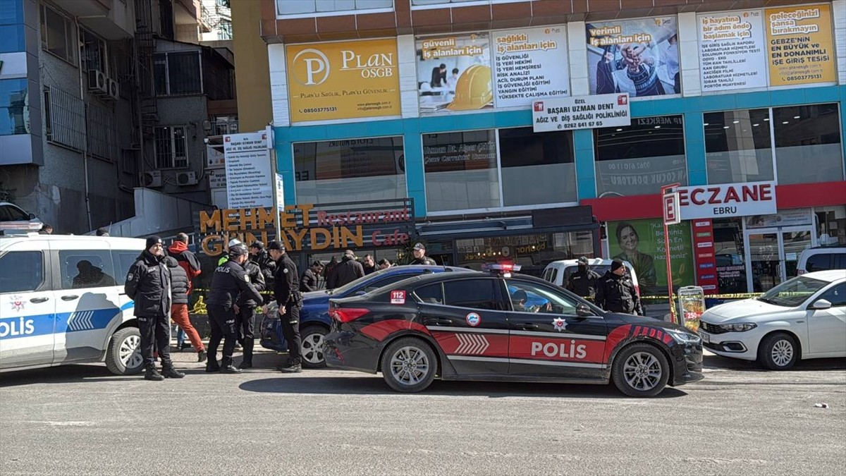 Kocaeli'nin Gebze ilçesinde restoranında silahlı saldırıya uğrayan kişi hayatını kaybetti, zanlı...
