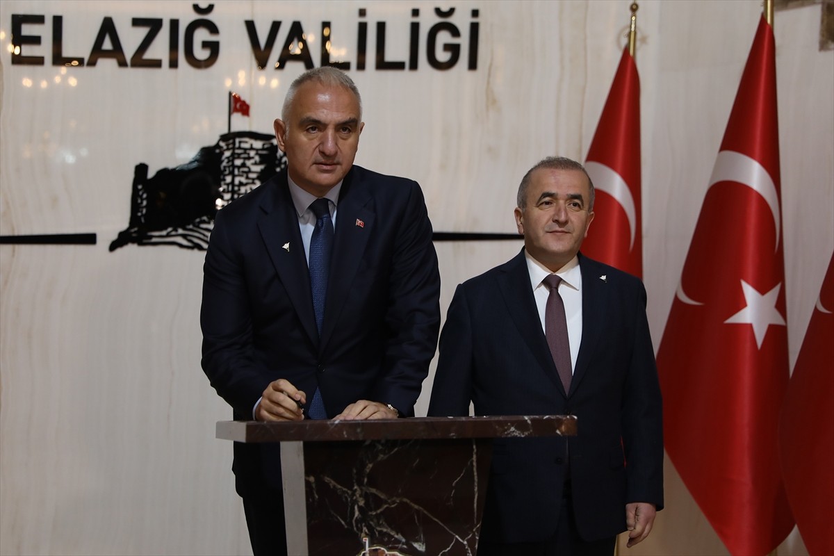 Kültür ve Turizm Bakanı Mehmet Nuri Ersoy (solda), Elazığ Valiliğine ziyarette bulundu. Bakan...