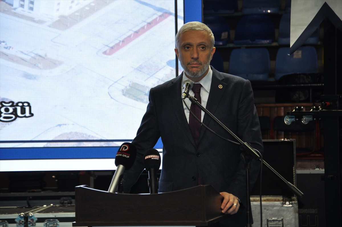 Kütahya'da, Çevre, Şehircilik ve İklim Değişikliği Bakanlığı Kentsel Dönüşüm Başkanlığınca, 1....