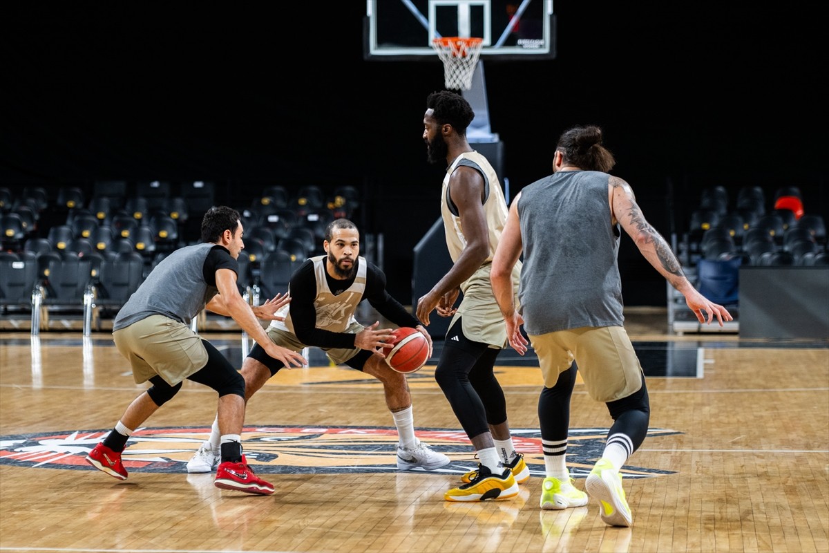 Mersin Spor, Türkiye Sigorta Basketbol Süper Ligi'nin 18. haftasında Karşıyaka ile yarın sahasında...
