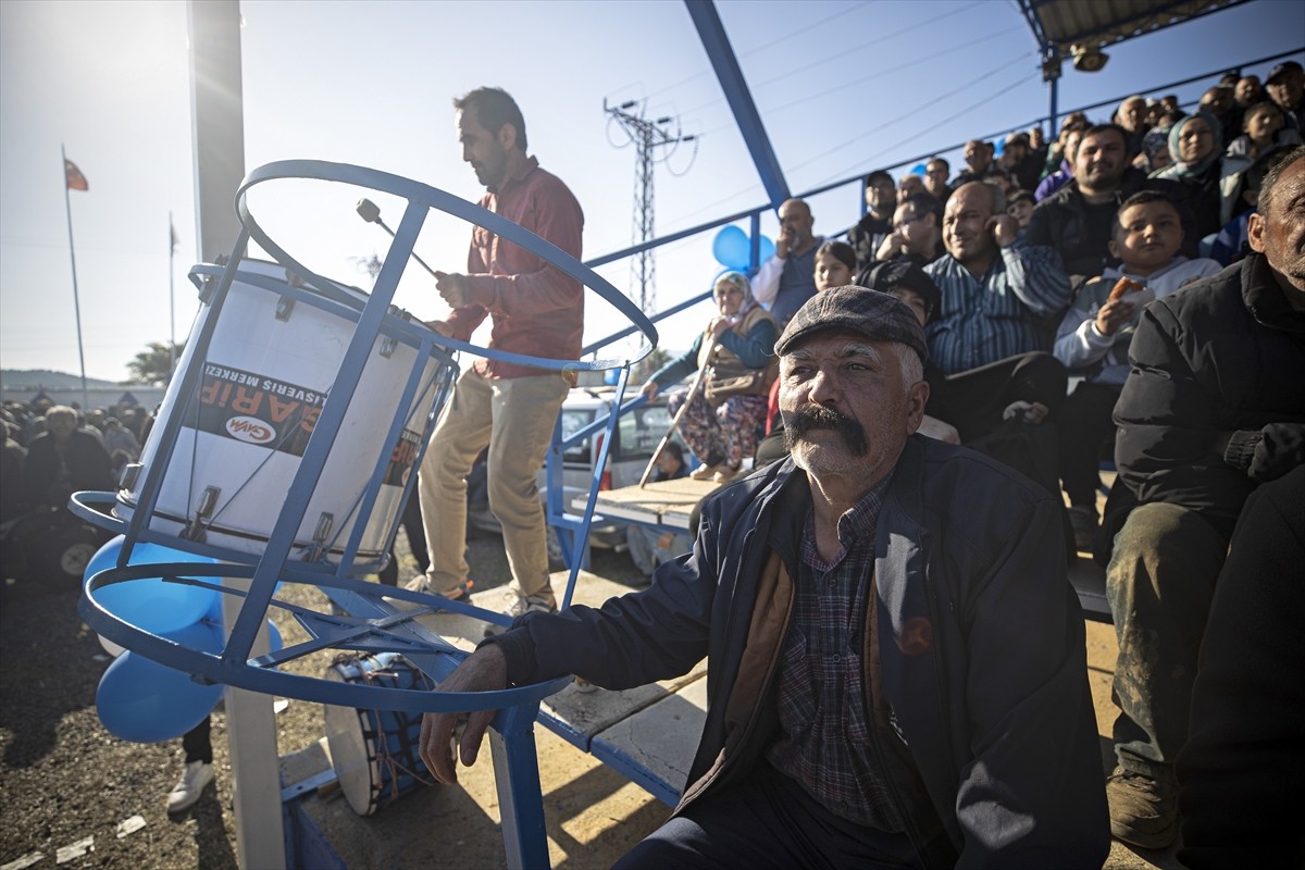 Mersin Süper Amatör Futbol Ligi B Grubu'nda rakip fileleri 115 kez havalandırarak gol rekoru kıran...