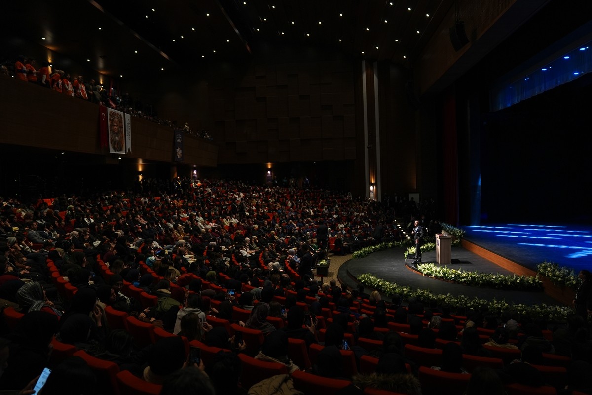 Milli Eğitim Bakanı Yusuf Tekin, Gaziantep Üniversitesi Mavera Kongre ve Sanat Merkezi'nde...
