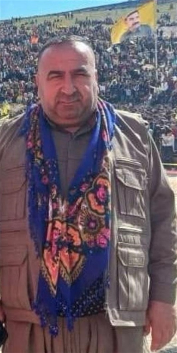 MİT, terör örgütü PKK/YPG'nin sözde Aynularab (Kobani) sorumlularından Mahmut Ağca'yı Suriye'de...