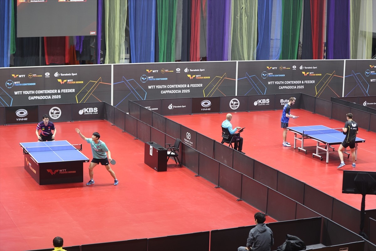 Nevşehir'de düzenlenen Kapadokya Uluslararası Genç ve Büyükler Masa Tenisi Müsabakaları sona erdi....