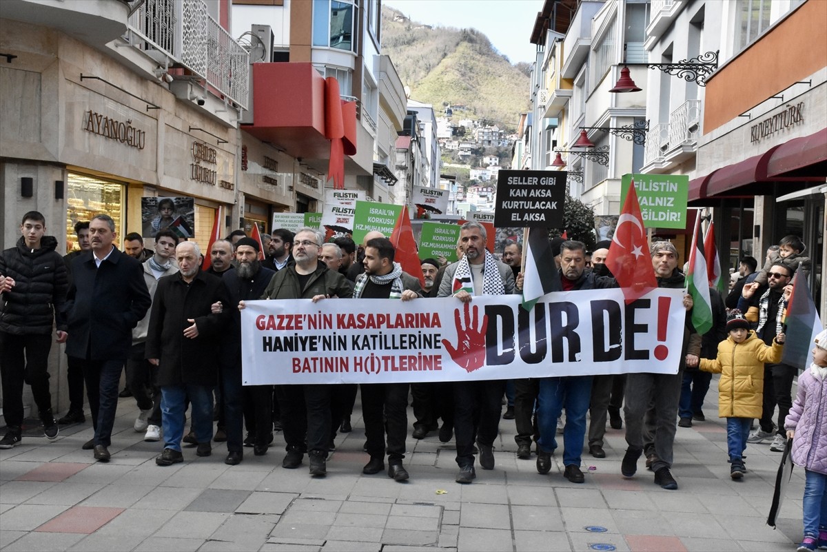 Ordu Filistin'e Destek Platformunca "Ordu Kudüs için Ayakta" yürüyüşü gerçekleştirildi.