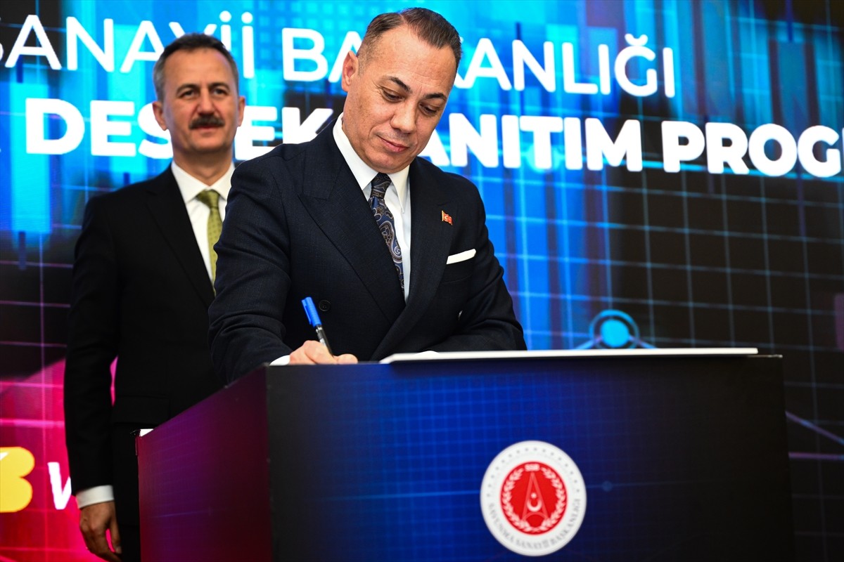 "Finansal Kiralama Desteği", Cumhurbaşkanlığı Savunma Sanayii Başkanı Haluk Görgün ve Vakıf...