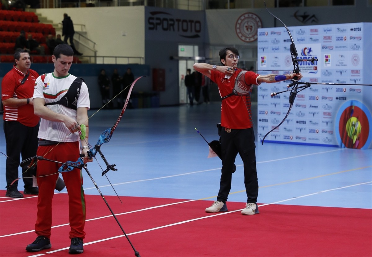 Samsun'da düzenlenen Avrupa Salon Okçuluk Şampiyonası sona erdi. İlkadım Okçuluk Tesisleri'nde...