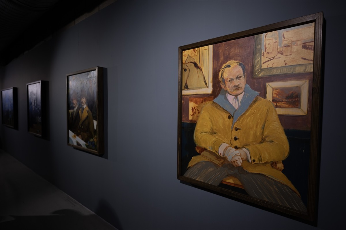 Sanatçı Halis Efe Saral'ın "Toska" sergisi, CerModern'de sanatseverlerle buluştu. 