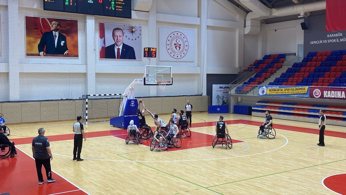 Tekerlekli Sandalye Basketbol Süper Ligi B Grubu 14. hafta mücadelesinde Beşiktaş, konuk olduğu...