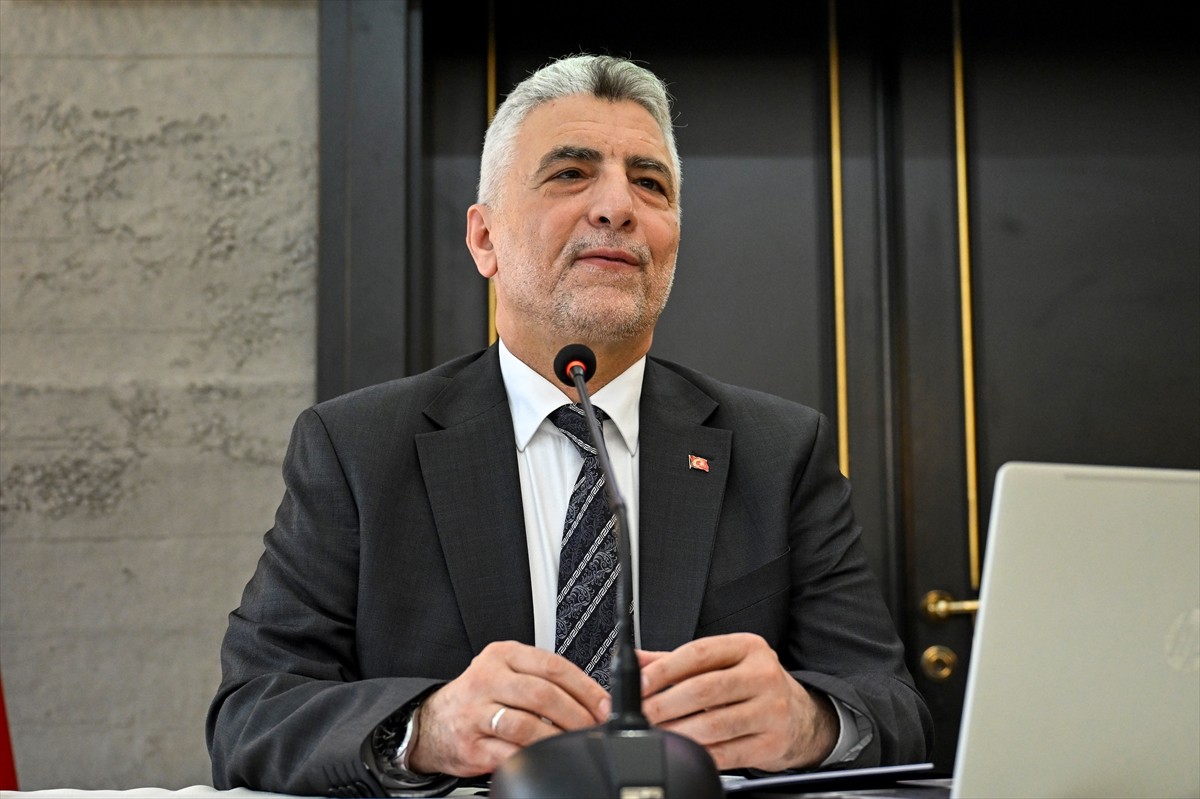 Ticaret Bakanı Ömer Bolat, Türk Parlamenterler Birliği Şubesi'nce düzenlenen Türkiye Yüzyılı...