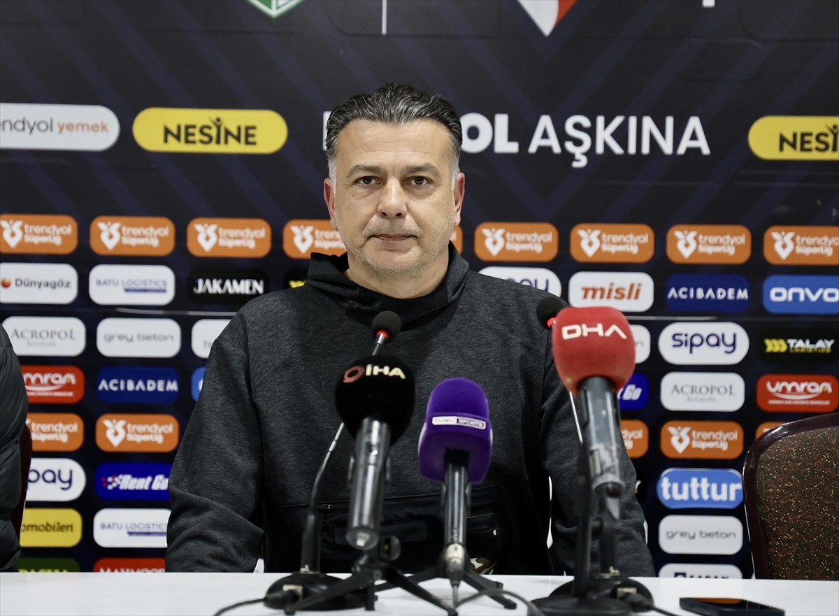 Trendyol Süper Lig'in 25. haftasında deplasmanda Sipay Bodrum FK'ye 1-0 mağlup olan Atakaş...