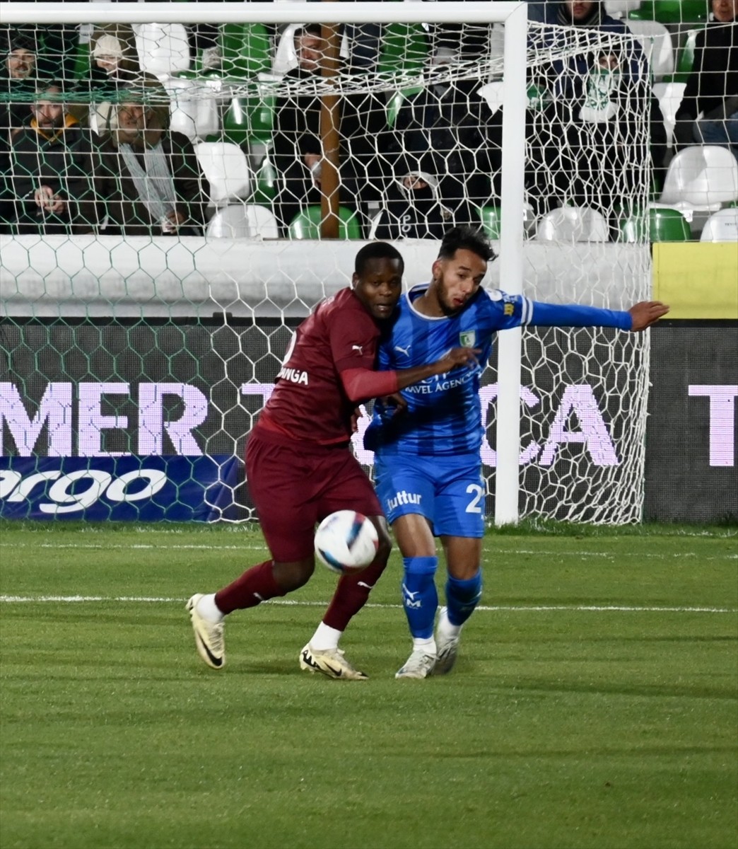 Trendyol Süper Lig'in 25. haftasında, Sipay Bodrum FK ile Atakaş Hatayspor takımları Grey Beton...