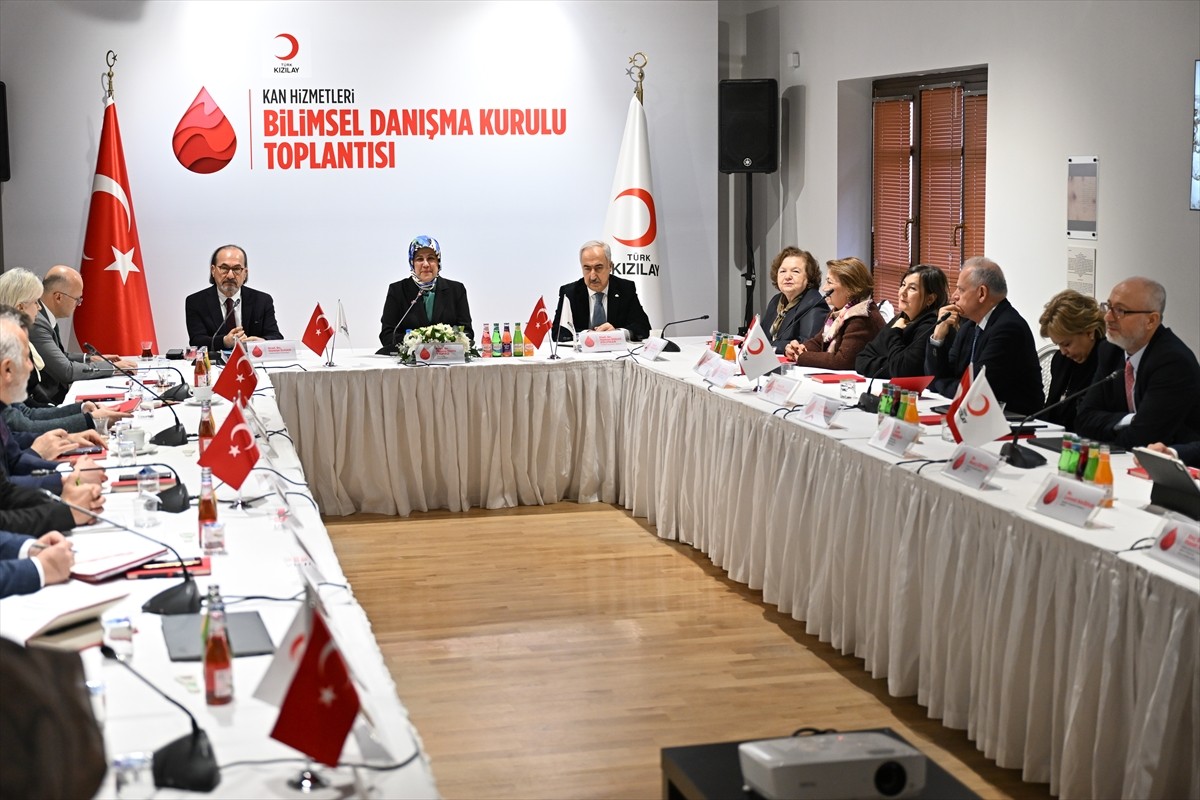 Türk Kızılay Genel Başkanı Fatma Meriç Yılmaz,  Renda Köşkü'nde yapılan Türk Kızılay Kan...