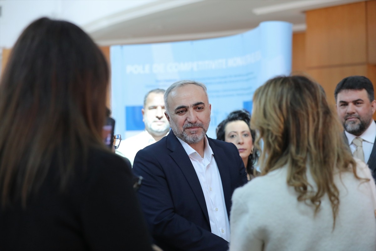 Türk ve Tunuslu işadamları, başkent Tunus'un 150 kilometre güneyinde yer alan sahil kenti...