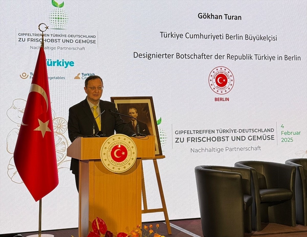 Türkiye'nin Berlin Büyükelçiliği'nde, yarın açılacak yaş meyve ve sebze fuarı Fruit Logistica 2025...