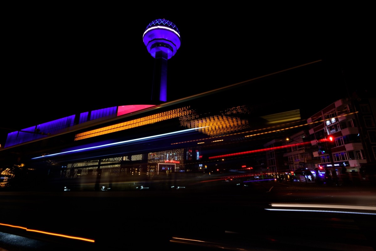 Türkiye'nin sembol binaları, 4 Şubat Dünya Kanser Günü'nde hastalığa ve erken tanının önemine...