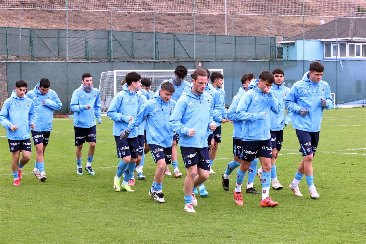 Türkiye Gelişim Ligleri 19 Yaş Altı kategorisinde 23 hafta sonunda bir maç eksikle lider olan...