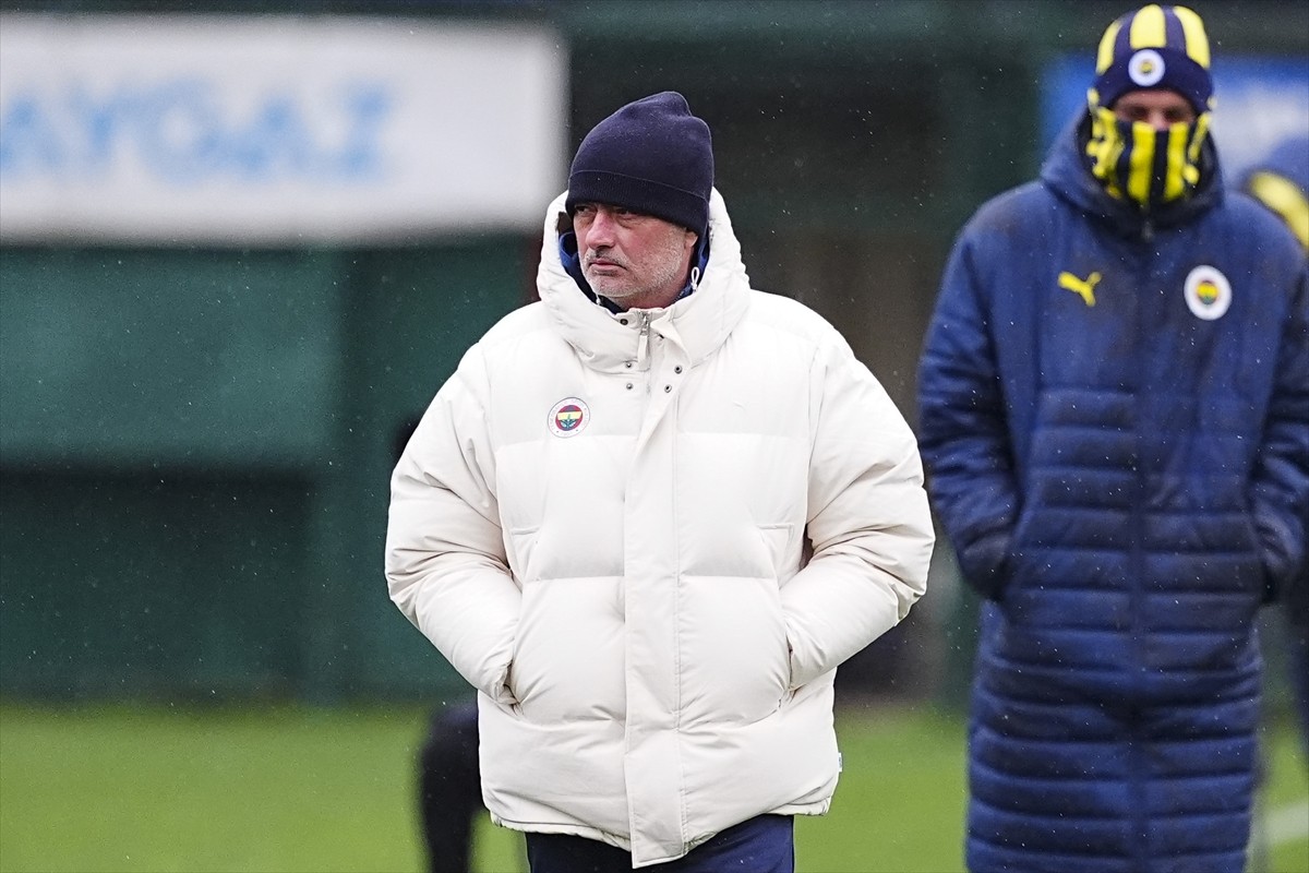 UEFA Avrupa Ligi play-off turu ilk maçında yarın Belçika ekibi Anderlecht'i konuk edecek...