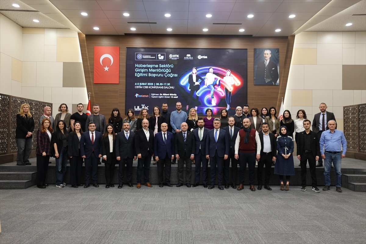 ULAK Haberleşme AŞ Genel Müdürü ve HTK Yönetim Kurulu Başkanı Ruşen Kömürcü, OSTİM'de düzenlenen...