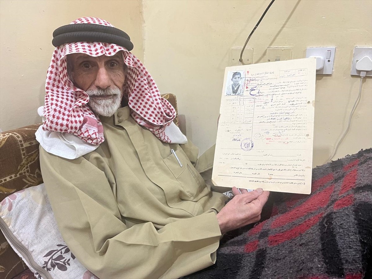 Ürdün’deki Ceraş Mülteci Kampı'nda yaşayan 77 yaşındaki Filistinli Muhammed Ahmet Cafer ve eşi...