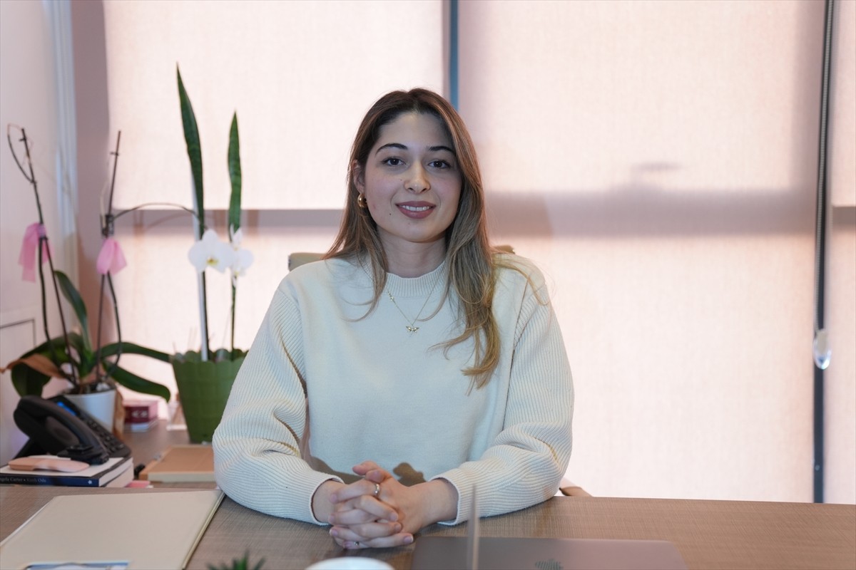 Uzmanlar, "yapay zeka sevgili" uygulamalarının kullanımının Türkiye'de arttığını belirterek, veri...