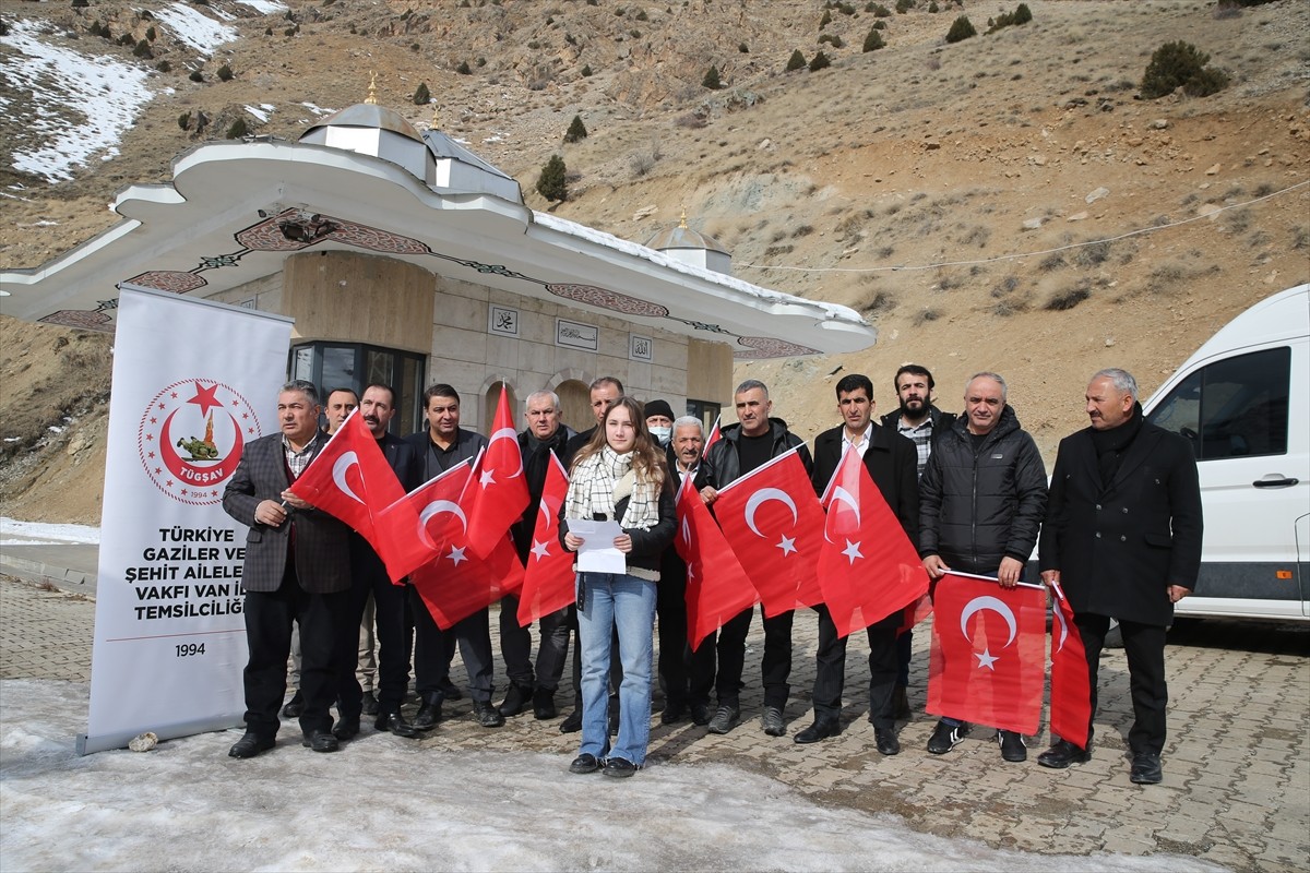 Van'da 5 yıl önce meydana gelen çığlarda hayatını kaybeden 42 kişi, düzenlenen programla...