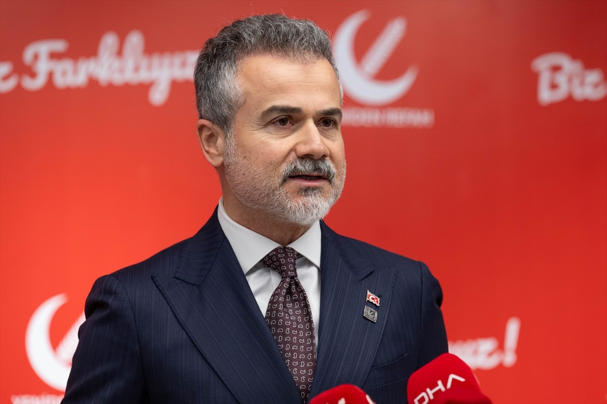 Yeniden Refah Partisi Genel Başkan Yardımcısı Suat Kılıç, partisinin Merkez Yürütme Kurulu (MYK)...