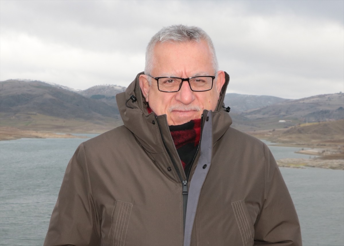 Yozgat Belediye Başkanı Kazım Arslan, Yozgat merkez ve Yerköy ilçesi ile Kırşehir'in Çiçekdağı...