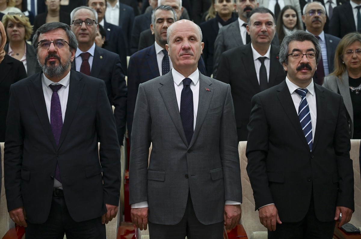 Yükseköğretim Kurulu (YÖK) Başkanı Prof. Dr. Erol Özvar (sol 4), YÖK Başkanlığı Konferans...