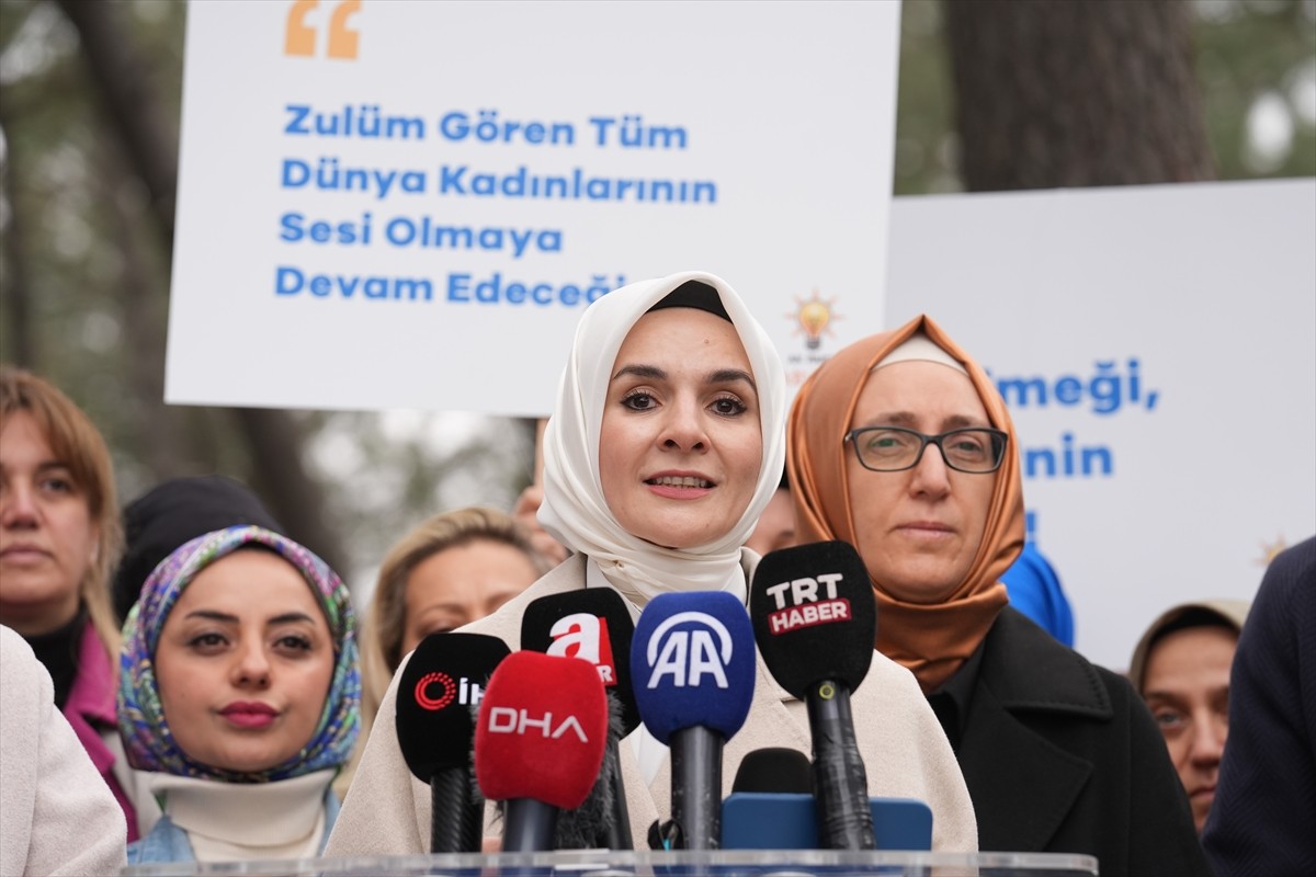 Aile ve Sosyal Hizmetler Bakanı Mahinur Özdemir Göktaş, 8 Mart Dünya Kadınlar Günü münasebetiyle...